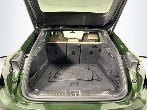 Certified 2024 Porsche Macan Turbo Electric AWD/4WD image 26
