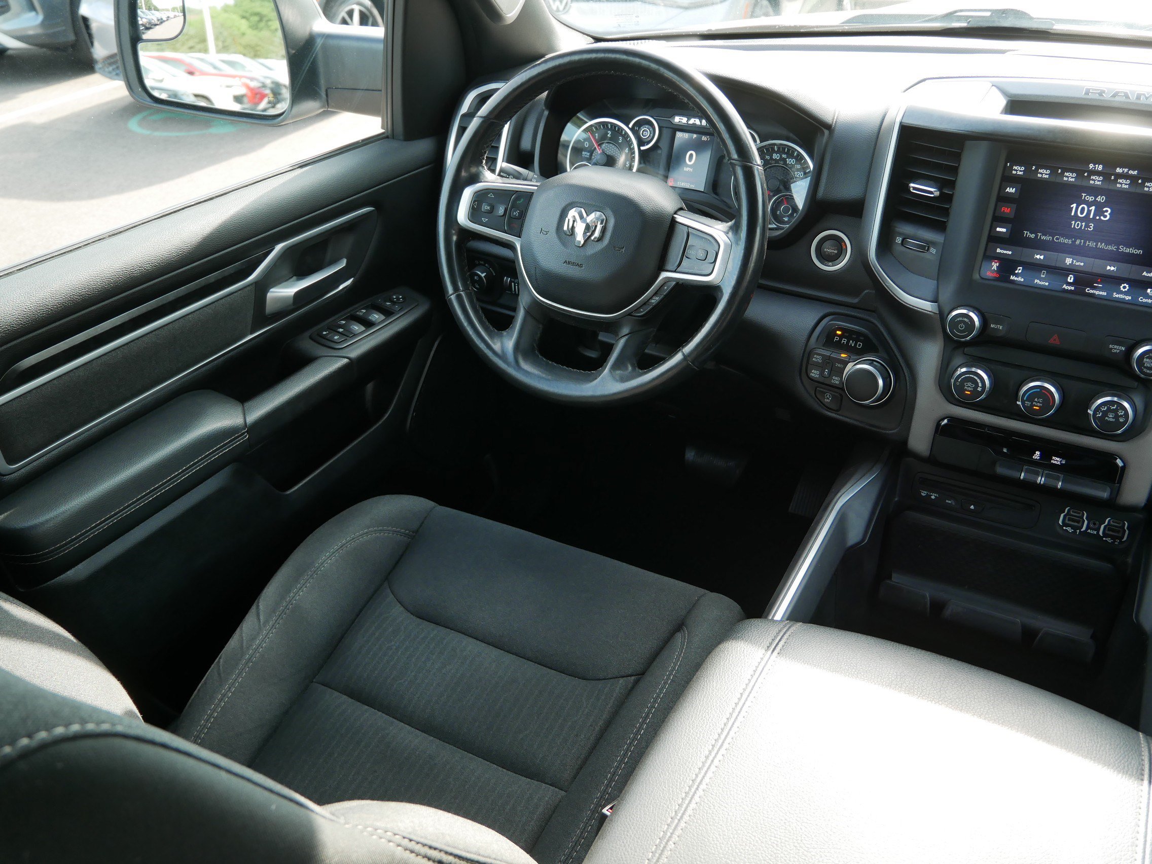 Used 2019 RAM 1500 Big Horn AWD/4WD image 9