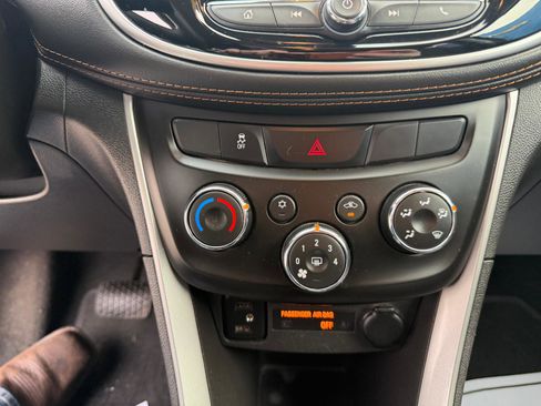 Certified 2022 Chevrolet Trax LS w/ Tint and Cruise Package image 23