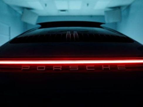 Used 2020 Porsche 911 Carrera image 38