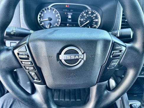 Used 2024 Nissan Frontier SV image 23