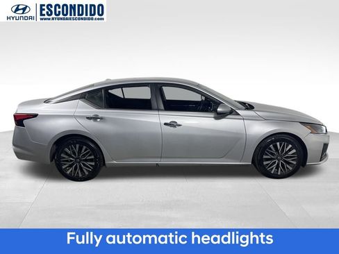Used 2023 Nissan Altima 2.5 SV image 6