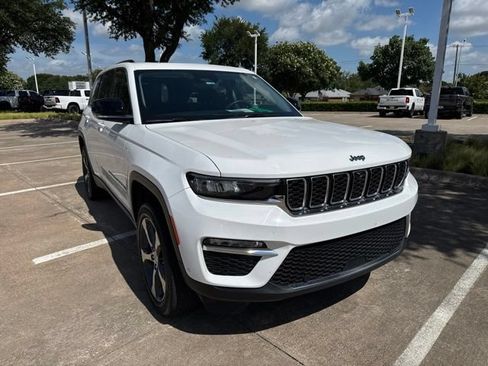 Used 2023 Jeep Grand Cherokee 4WD 4xe w/ Luxury Tech Group II image 4