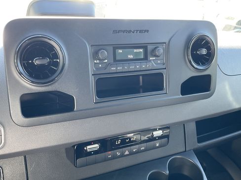 New 2025 Mercedes-Benz Sprinter 2500 image 32