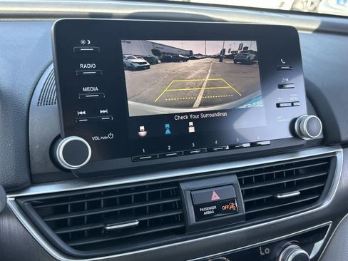 Certified 2018 Honda Accord LX image 31