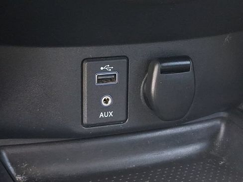 Used 2017 Nissan Rogue S AWD/4WD image 22