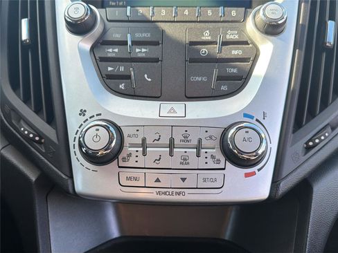 Used 2017 Chevrolet Equinox LT w/ Convenience Package image 18