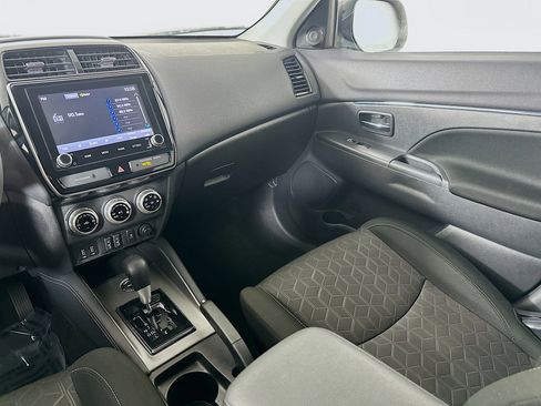 Used 2020 Mitsubishi Outlander Sport ES image 21