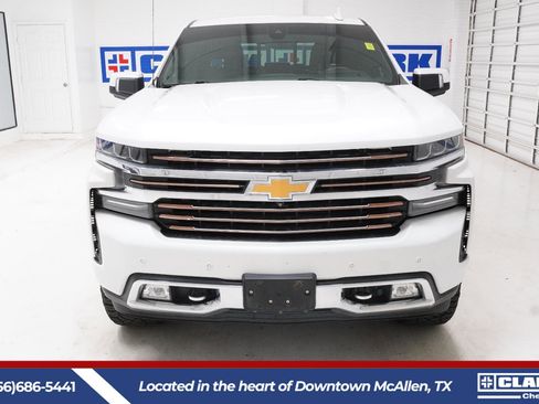 Used 2020 Chevrolet Silverado 1500 High Country w/ Technology Package AWD/4WD image 2