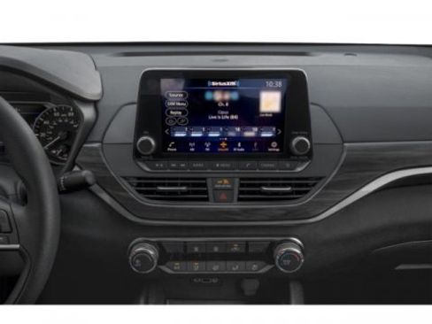 Used 2025 Nissan Altima 2.5 SV FWD image 12