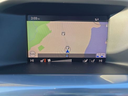 Used 2018 Volvo S60 T5 Inscription image 13