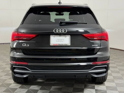 Used 2024 Audi Q3 2.0T Premium w/ Convenience Package AWD/4WD image 10