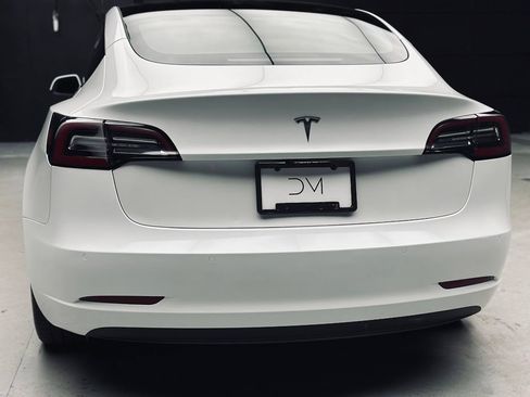 Used 2022 Tesla Model 3 RWD image 16