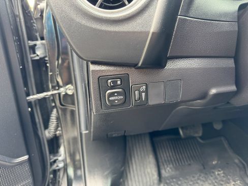 Used 2018 Toyota Corolla FWD image 12