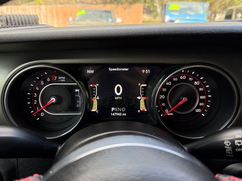 Used 2018 Jeep Wrangler Unlimited Rubicon image 36