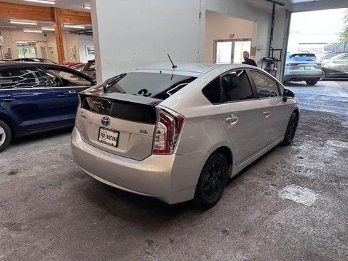 Used 2013 Toyota Prius Two FWD image 5
