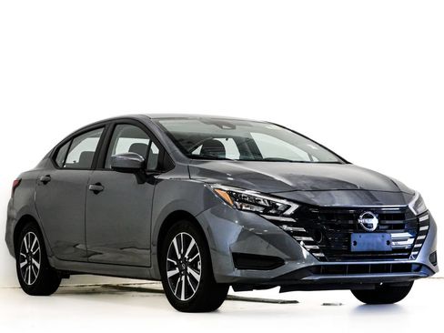 Used 2025 Nissan Versa SV FWD image 1