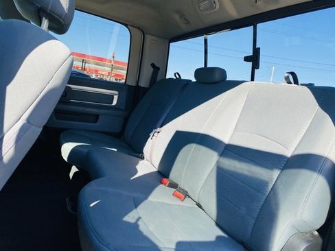 Used 2019 RAM 1500 Classic SLT image 24