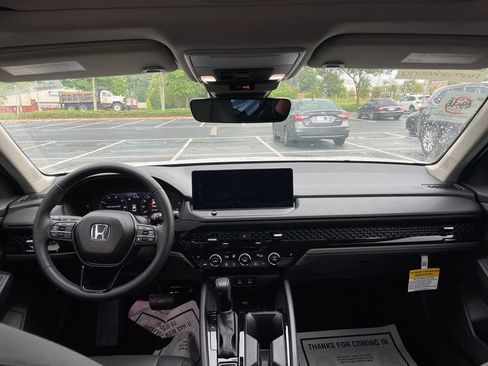 Used 2025 Honda Accord EX-L image 5