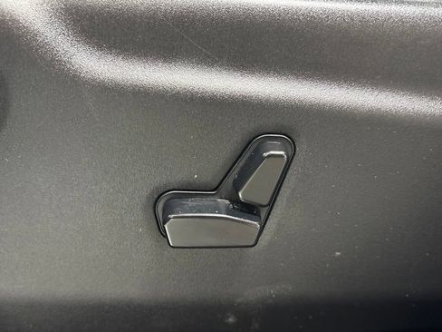 Used 2019 Jeep Grand Cherokee Limited AWD/4WD image 33
