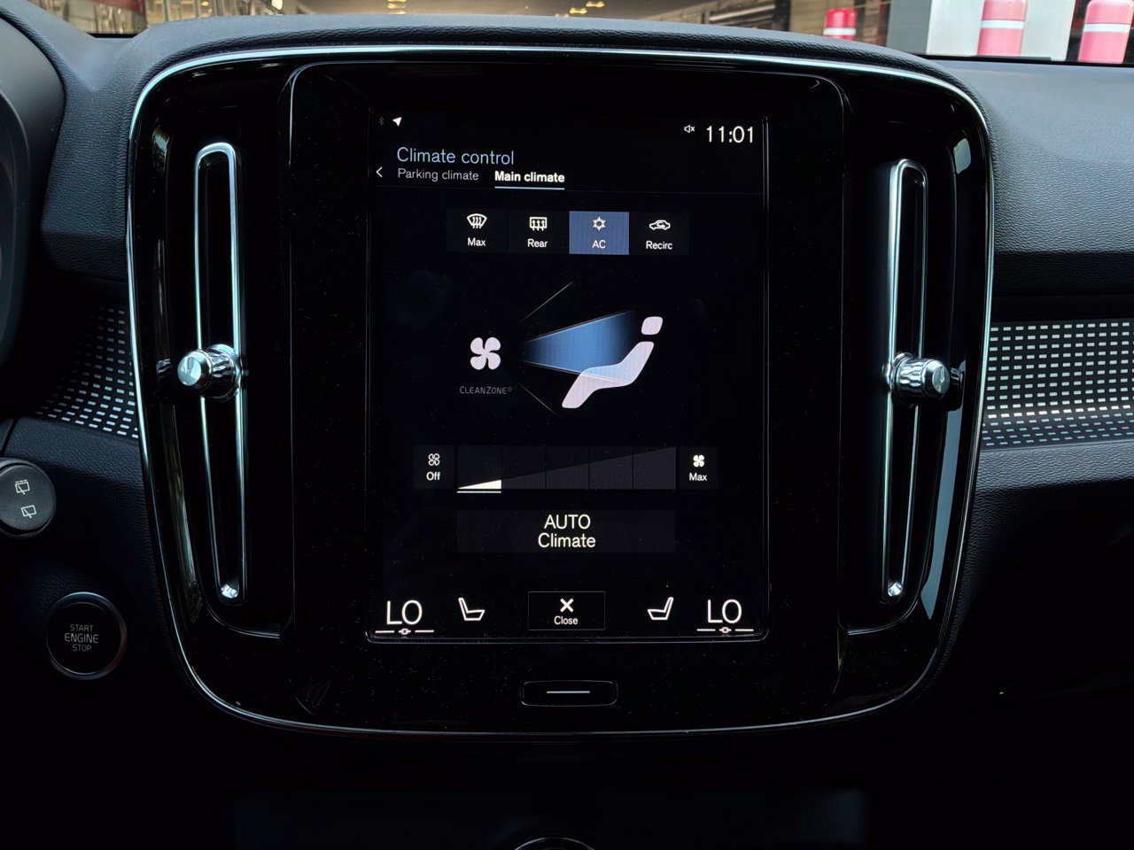 Used 2019 Volvo XC40 T5 R-Design AWD/4WD image 42