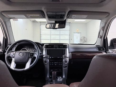Used 2020 Toyota 4Runner Limited AWD/4WD image 29