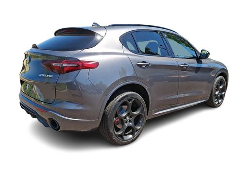 Used 2023 Alfa Romeo Stelvio Veloce AWD/4WD image 6