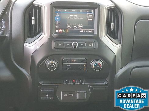 Used 2022 Chevrolet Silverado 2500 Custom w/ Custom Value Package image 30