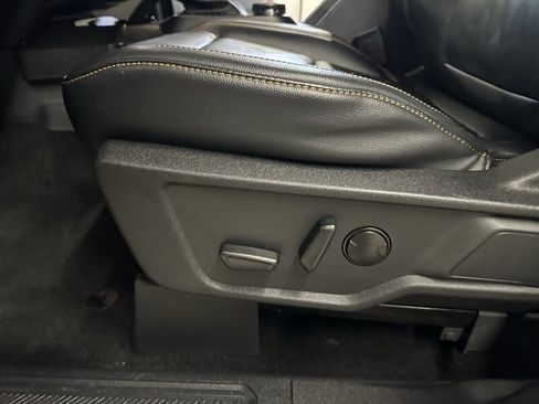 Used 2023 Ford Bronco Badlands image 36