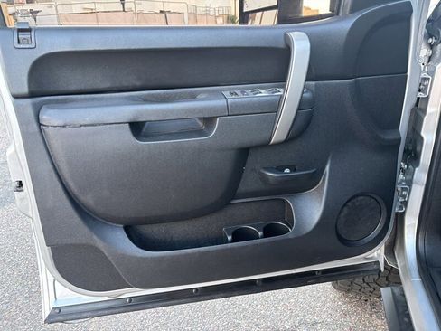 Used 2011 Chevrolet Silverado 3500 LT w/ Suspension Package, Off-Road image 7