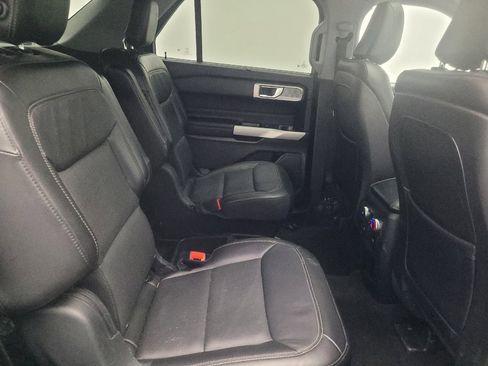 Used 2020 Ford Explorer Limited w/ Class III Trailer Tow Package RWD image 19