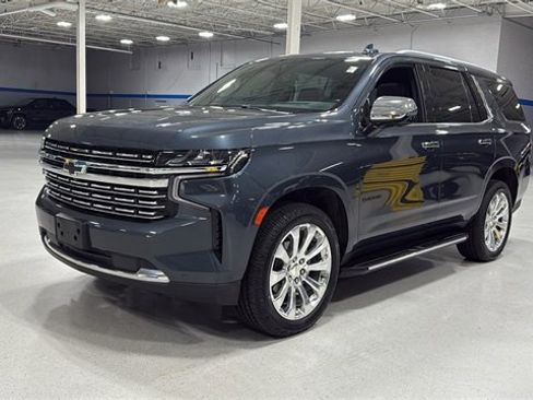 Used 2021 Chevrolet Tahoe Premier w/ Premium Package image 18