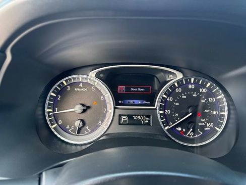 Used 2017 INFINITI QX60 FWD w/ Deluxe Technology Package image 22