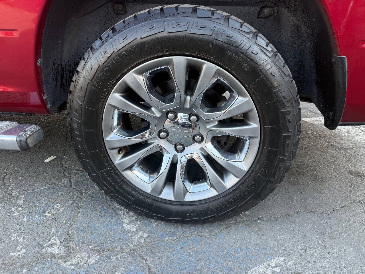 Used 2014 RAM 1500 Limited AWD/4WD image 19