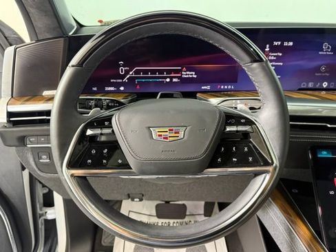 Used 2025 Cadillac Escalade Sport Platinum AWD/4WD image 41
