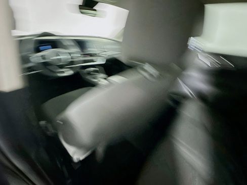 Used 2025 Kia Sportage LX image 26