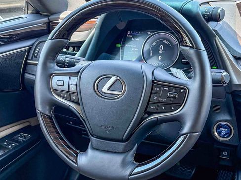 Certified 2021 Lexus ES 300h w/ Accessory Package FWD image 14
