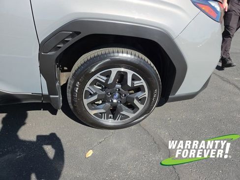 Used 2025 Subaru Forester Premium image 20