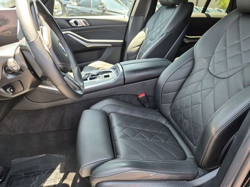 Used 2024 BMW X5 xDrive40i w/ Parking Assistance Package AWD/4WD image 16