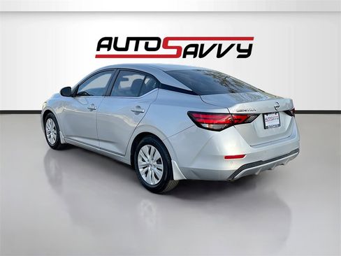 Used 2023 Nissan Sentra S image 5