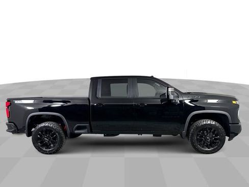 New 2026 Chevrolet Silverado 2500 LT w/ Trail Boss Package AWD/4WD image 9