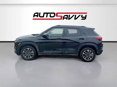 Used 2024 Chevrolet TrailBlazer LT w/ LT Cold Weather Package image 4