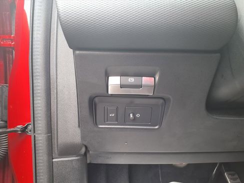 Used 2023 Land Rover Discovery Sport SE R-Dynamic image 20