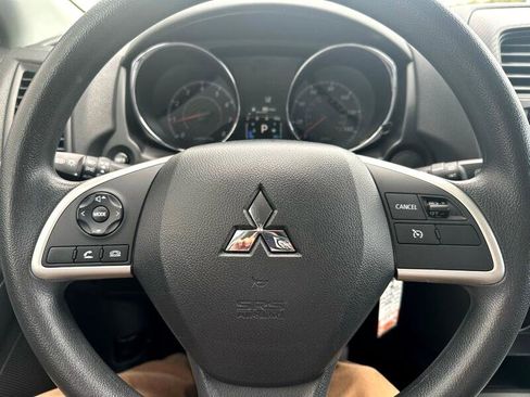 Used 2023 Mitsubishi Outlander Sport ES image 9