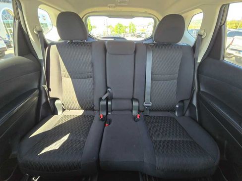 Used 2019 Nissan Rogue SV AWD/4WD image 17