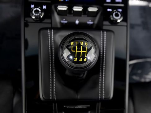 Certified 2026 Porsche 911 GT3 RWD image 33