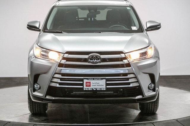 Certified 2019 Toyota Highlander Plus FWD image 6