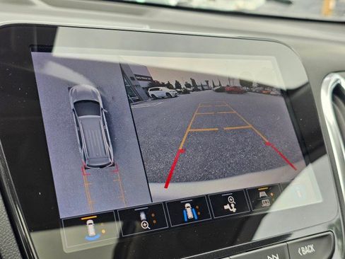 Used 2022 Chevrolet Equinox Premier image 39