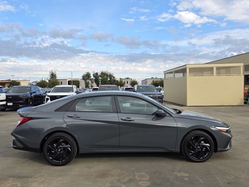 New 2026 Hyundai Elantra Sport image 8