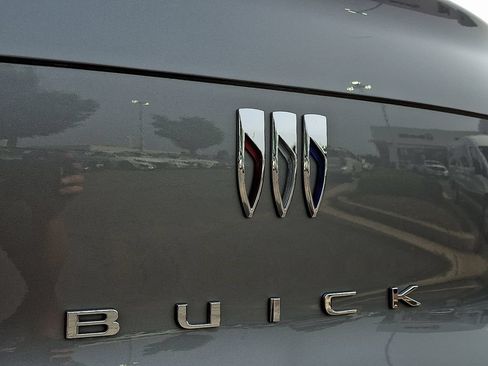 Used 2024 Buick Envista Avenir FWD image 30
